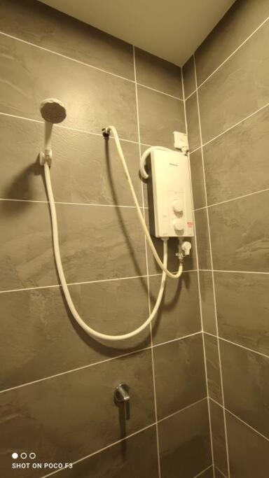 Apartment Bs228-klia -self Check-in-wifi-netflix-parking-pool, 5092 *