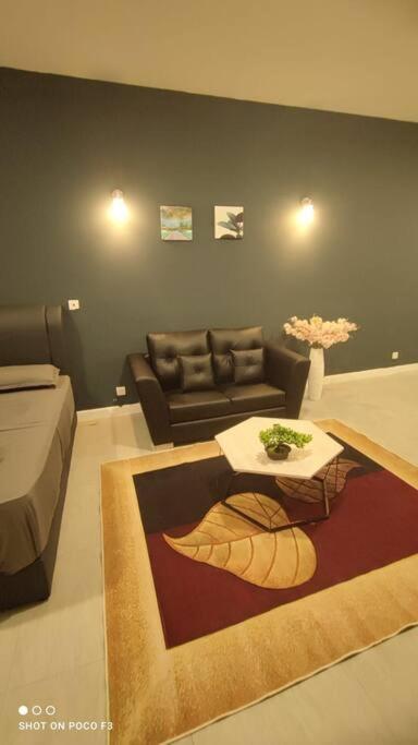 Bs228-klia -self Check-in-wifi-netflix-parking-pool, 5092 *
