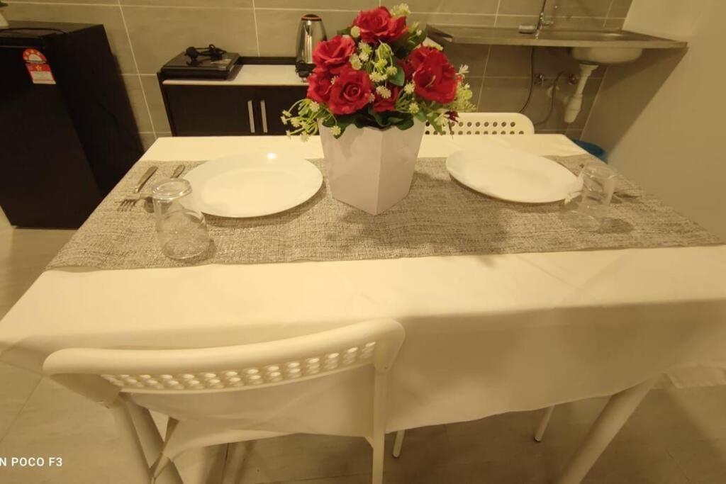 Apartment Bs228-klia -self Check-in-wifi-netflix-parking-pool, 5092